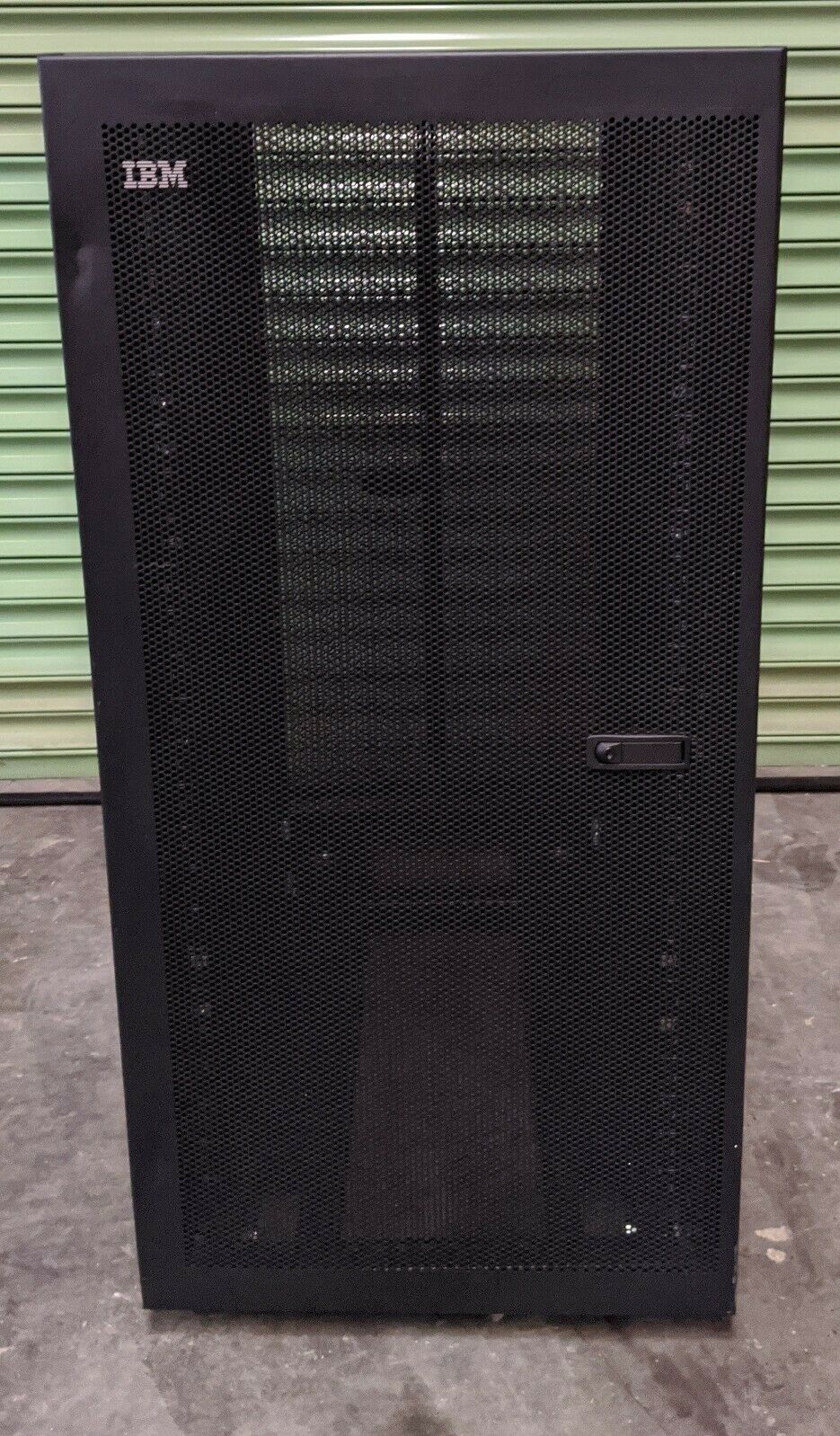 IBM S2 25U Rack