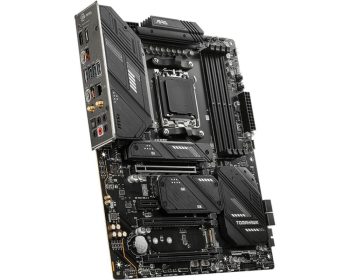 MSI MAG X670E Tomahawk WIFI Motherboard - image 3